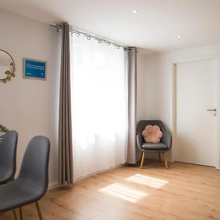 Schoene 54 M², Zentrumsnah, Kingbett * Erfurt