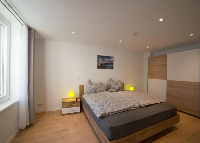 Schoene 54 M², Zentrumsnah, Kingbett Apartamento Erfurt